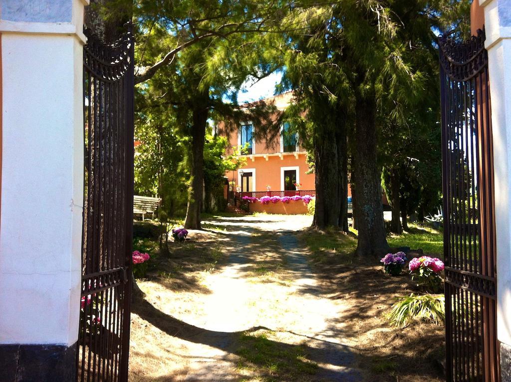 Villa Bonaccorso - Antica E Maestosa Villa Con Piscina Ai Piedi Dell'Etna Viagrande Eksteriør billede